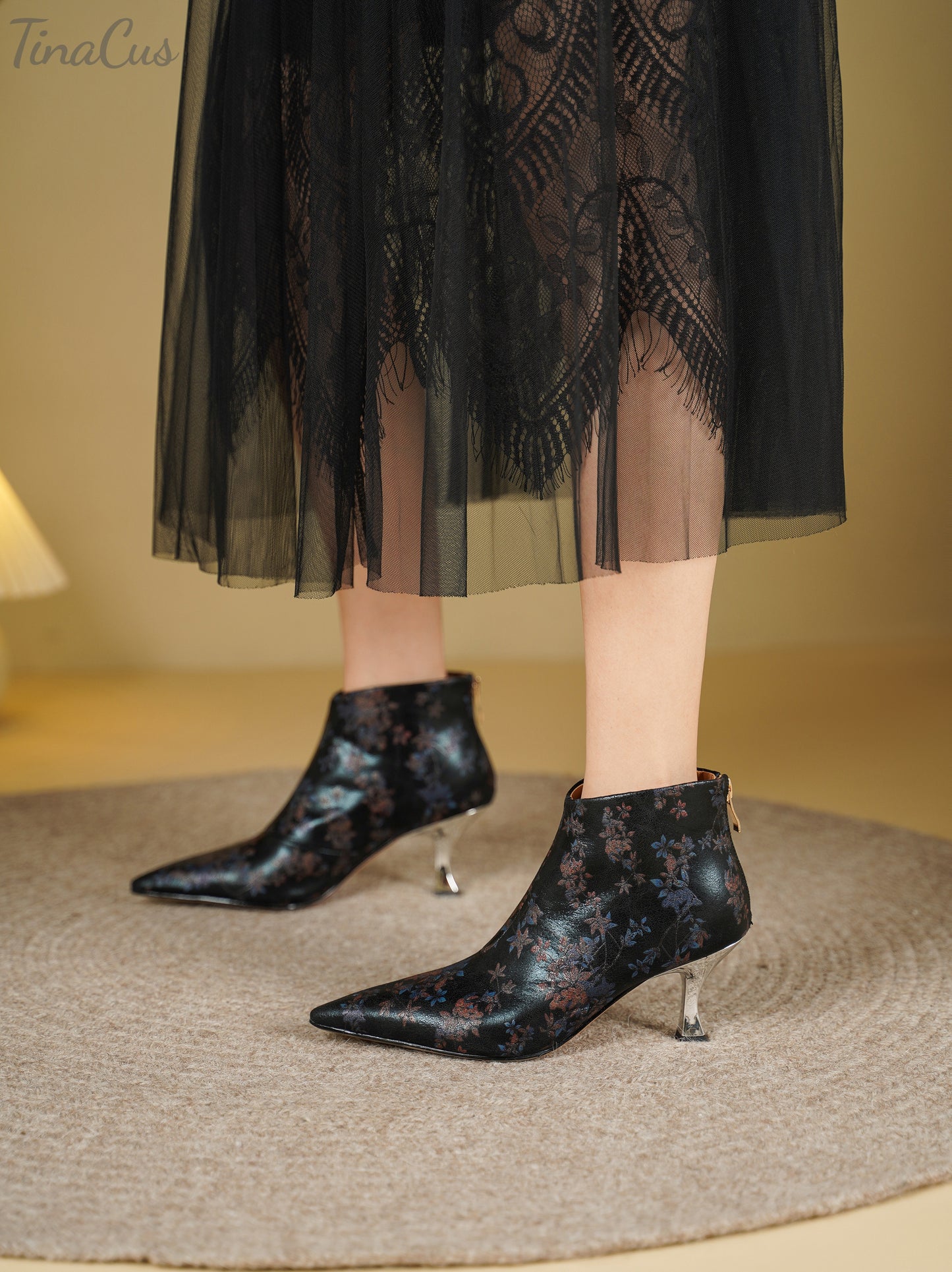 TinaCus Damen-Stiefeletten mit Glitzerschnalle, echtes Leder, handgefertigt, Reißverschluss hinten, Stickerei, Blumen