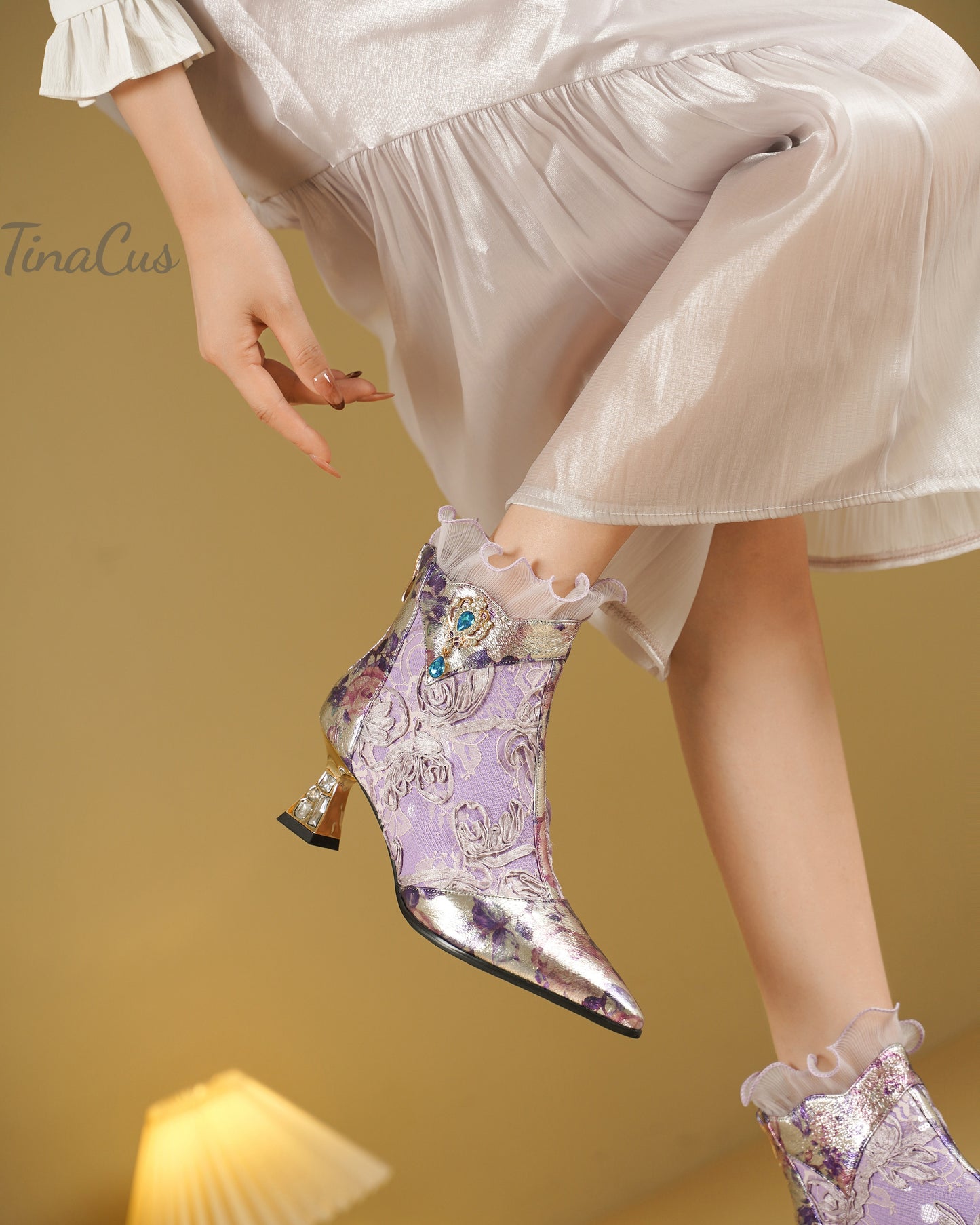 TinaCus Damen-Stiefeletten mit Glitzerschnalle, echtes Leder, handgefertigt, Reißverschluss hinten, Stickerei, Blumen