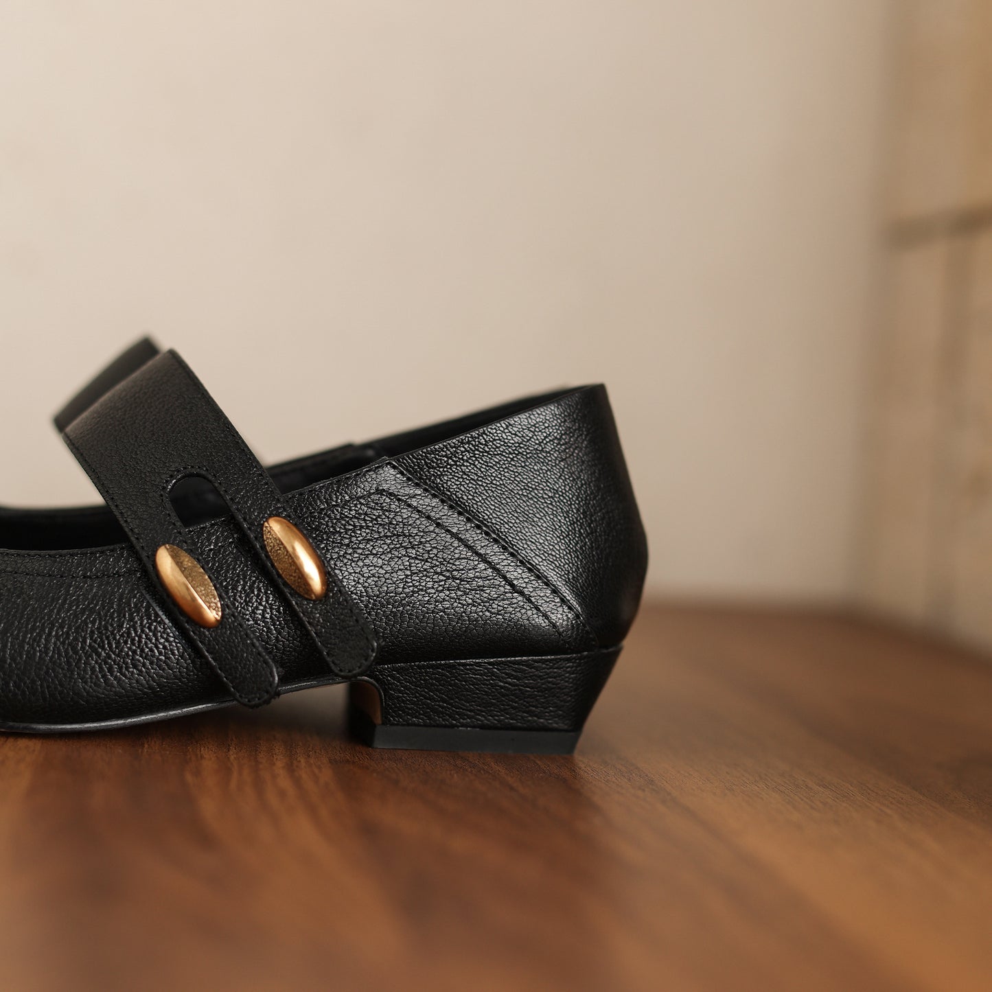 TinaCus Women's Square Toe Genuine Leather Handmade Low Heels Casual Loafers Shoes