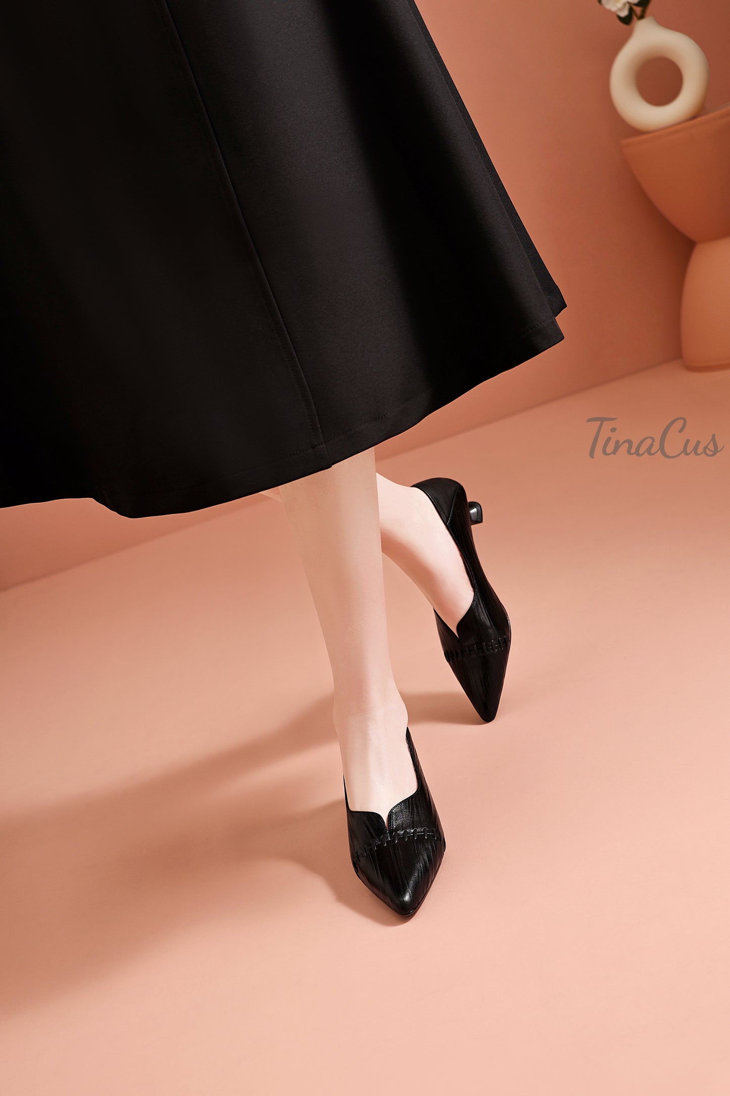 TinaCus Women's Pointed Toe Genuine Leather Handmade Stitched Kitten Heel V Cut Pumps Shoes