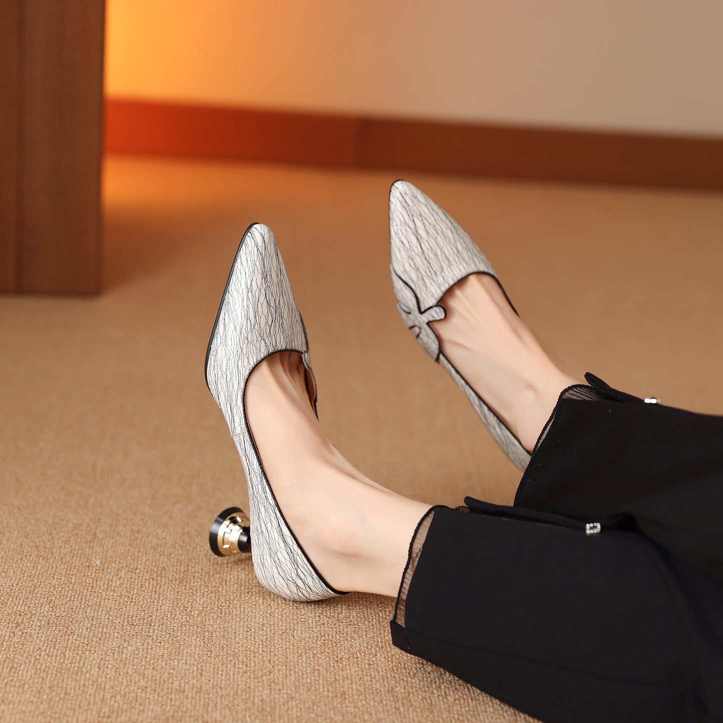 TinaCus Handmade Women's Genuine Leather Printed Pointed Toe Low Kitten Heel Slip On Office Pumps