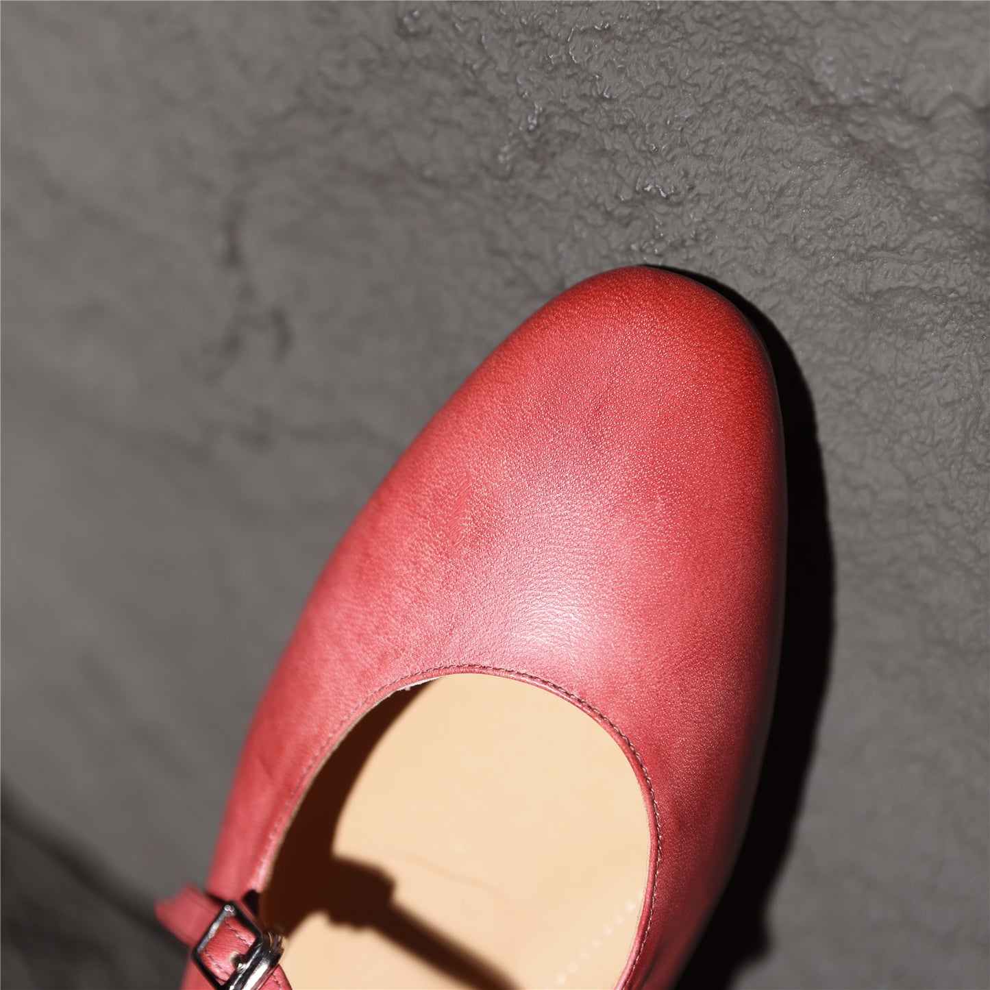 TinaCus Women's Handmade Genuine Leather Black Red Buckles Flats Shoes