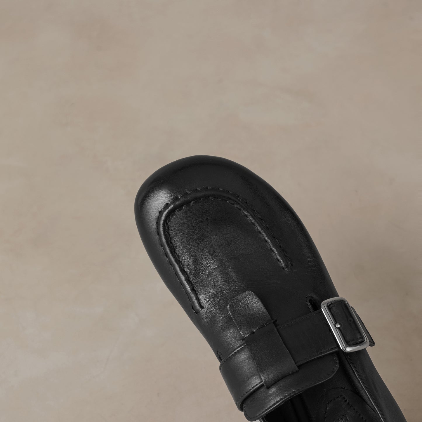 TinaCus Genuine Leather Comfortable Flats Women's Round Toe Handmade Buckle Casual Shoes