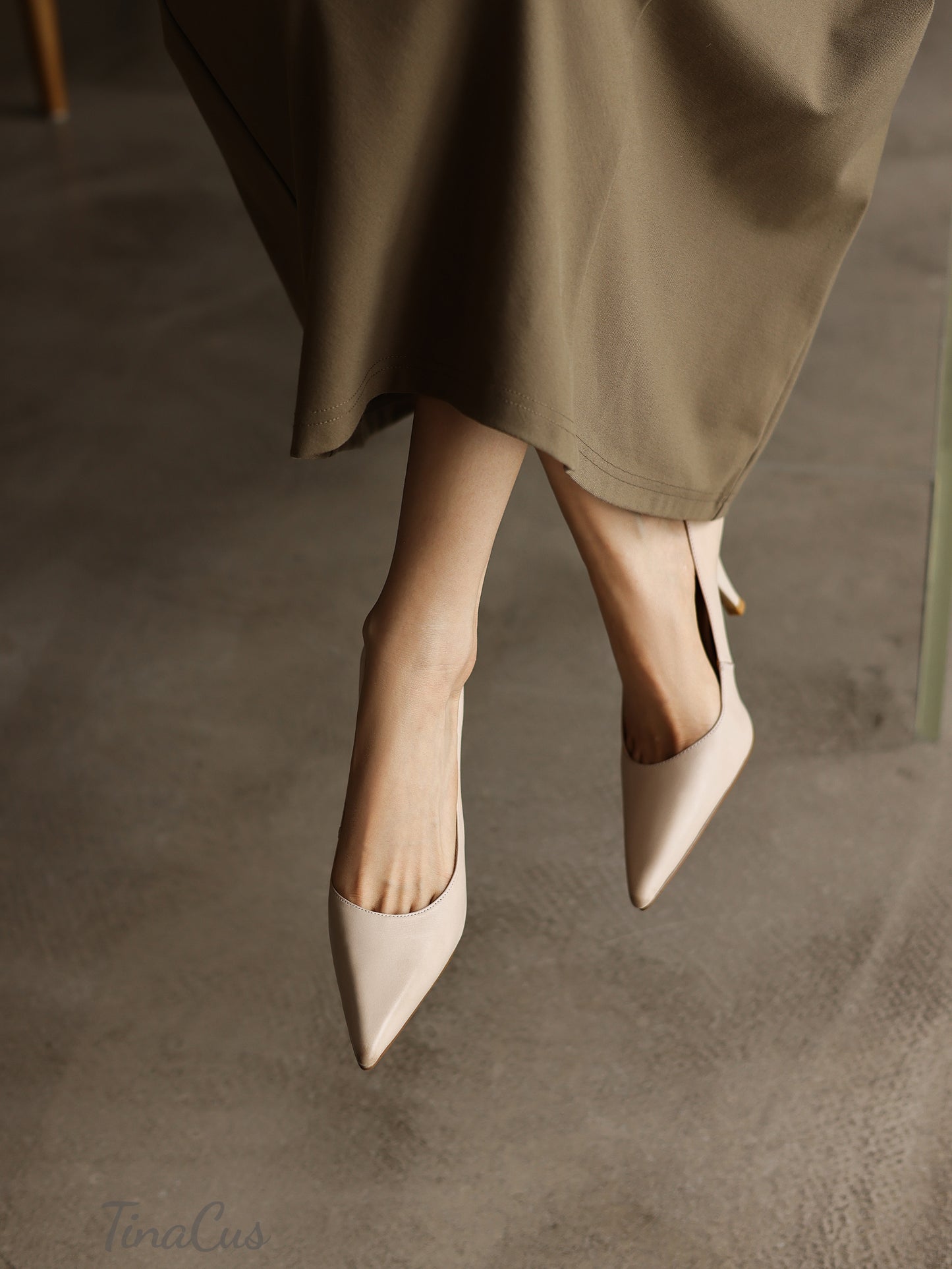 TinaCus Classic Pointed Toe Women's Genuine Leather Handmade Stiletto Mid Heel Slip On Dress Pumps Shoes