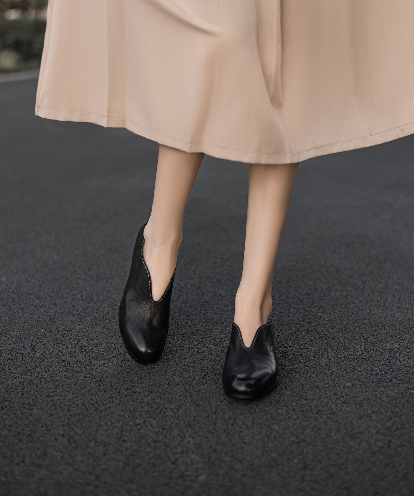 TinaCus Handmade Women's Genuine Leather Classic Slip On V-Cut Round Toe Loafer Flats Shoes