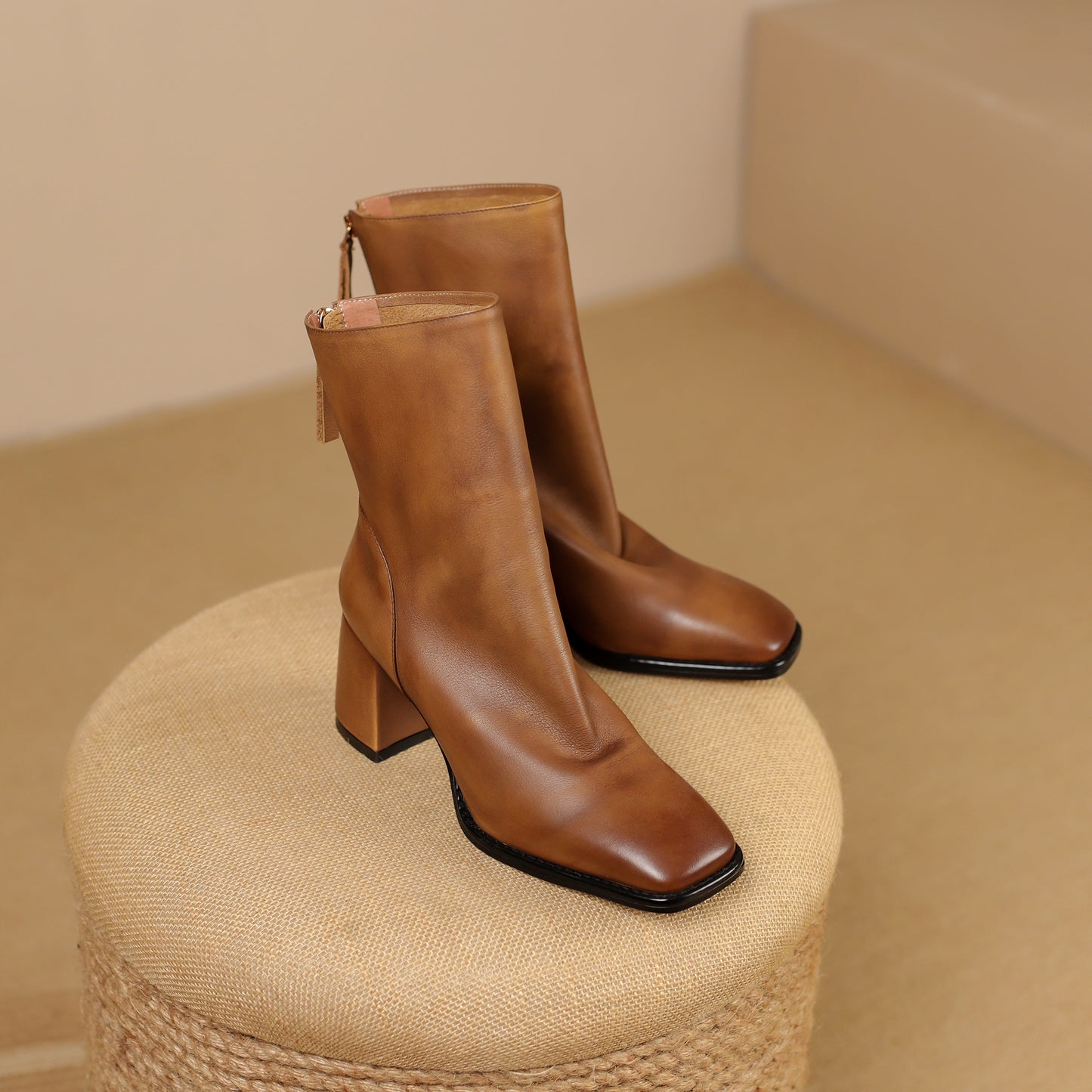 TinaCus Women's Genuine Leather Handmade Retro Square Toe Back Zip Up Mid Stacked Heel Ankle Booties