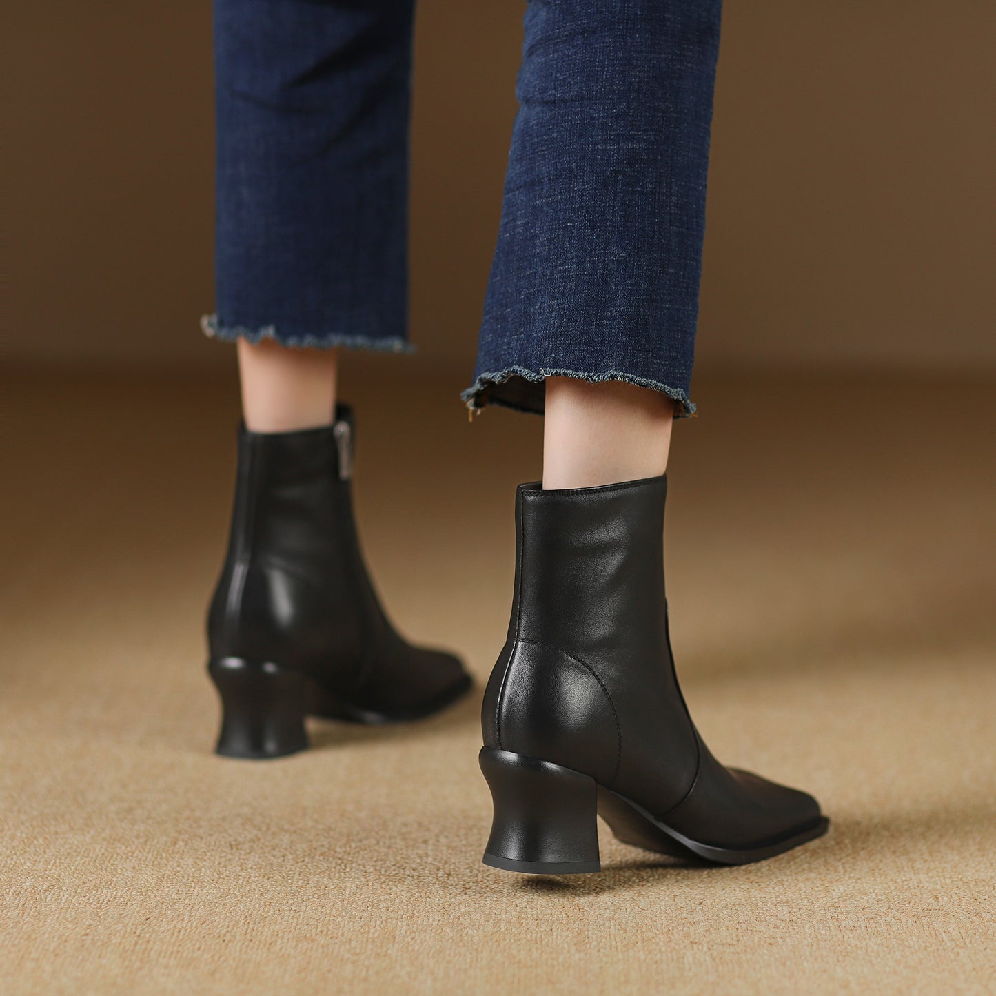 TinaCus Women's Genuine Leather Handmade Square Toe Side Zipper Stacked Low Heel Chukka Booties