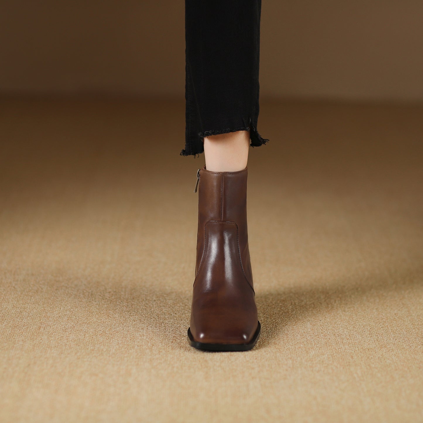 TinaCus Women's Genuine Leather Handmade Square Toe Side Zipper Stacked Low Heel Chukka Booties