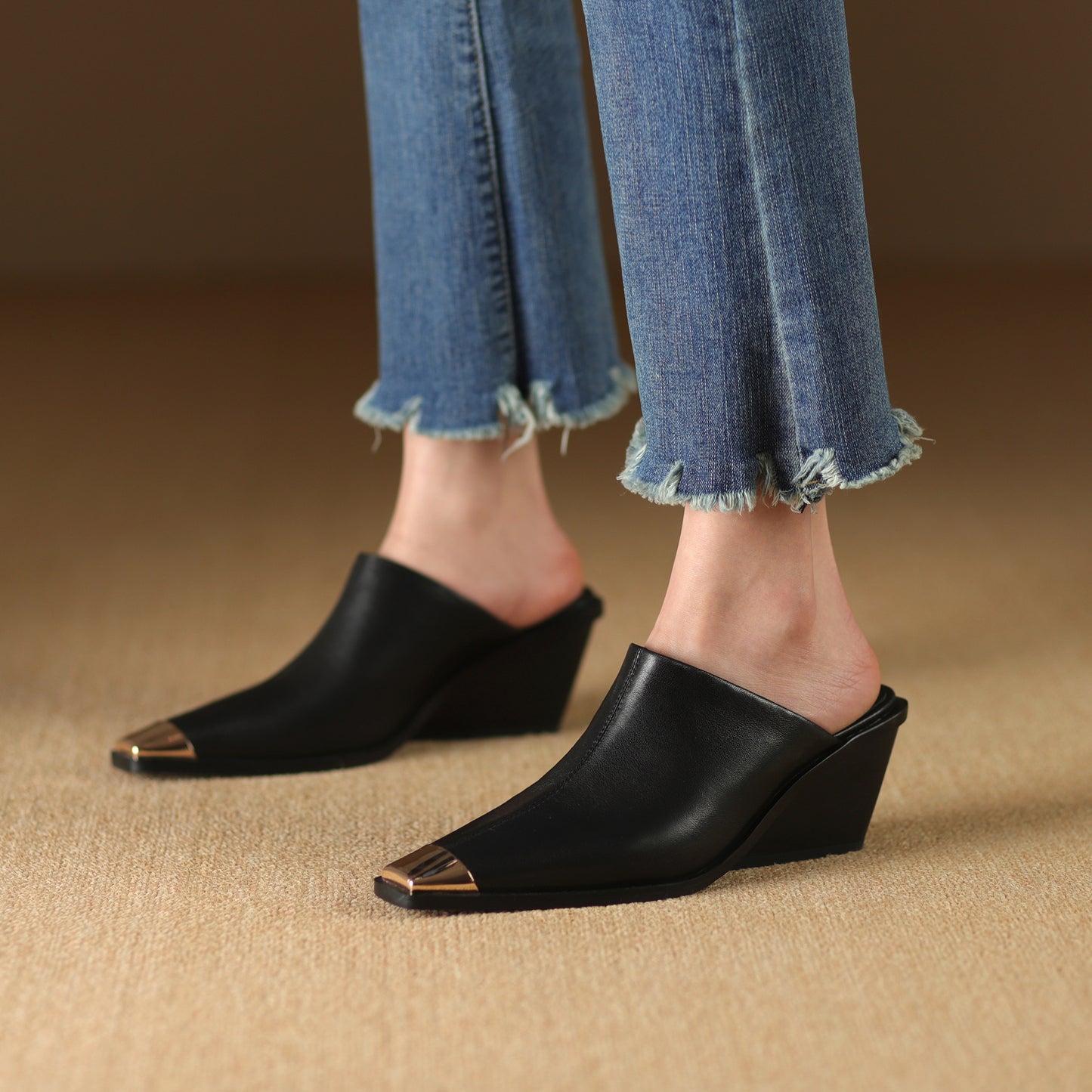 TinaCus Handmade Women's Genuine Leather Cap-Toe Stackled Heel Backless Mules Shoes