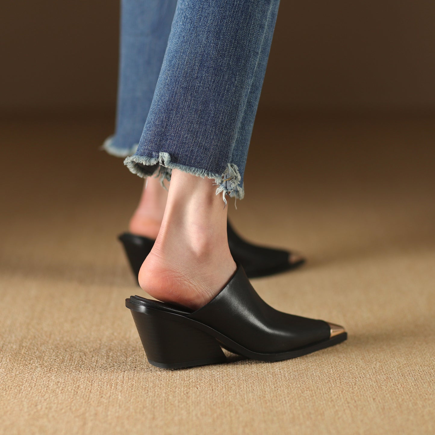 TinaCus Handmade Women's Genuine Leather Cap-Toe Stackled Heel Backless Mules Shoes