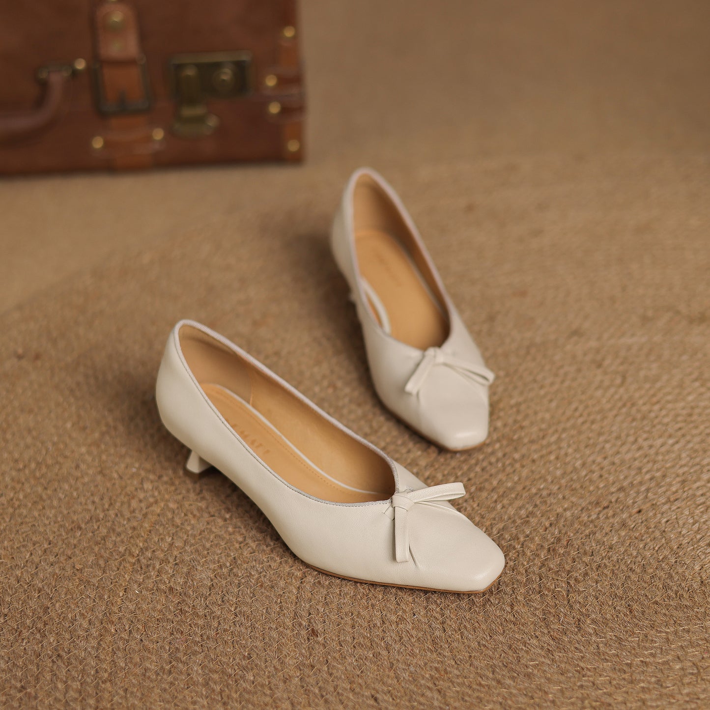 TinaCus Handmade Women's Genuine Leather Square Toe Slip On Low Kitten Heel Pumps with Bowknot