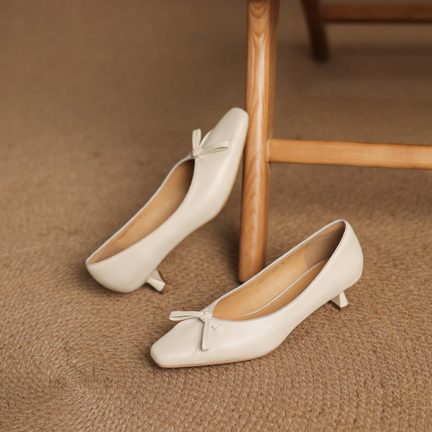 TinaCus Handmade Women's Genuine Leather Square Toe Slip On Low Kitten Heel Pumps with Bowknot