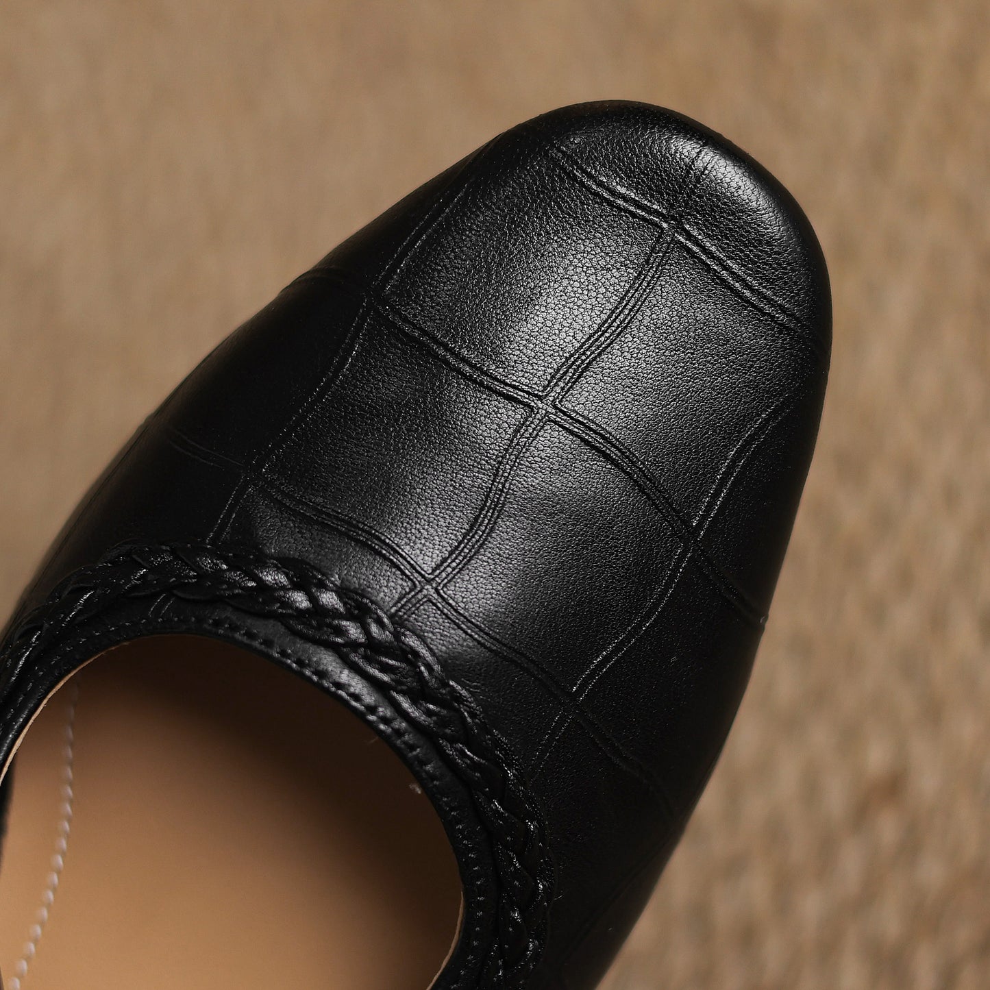 TinaCus Women's Round Toe Cross Straps Buckle Genuine Leather Handmade Low Heels Trendy Pumps Shoes