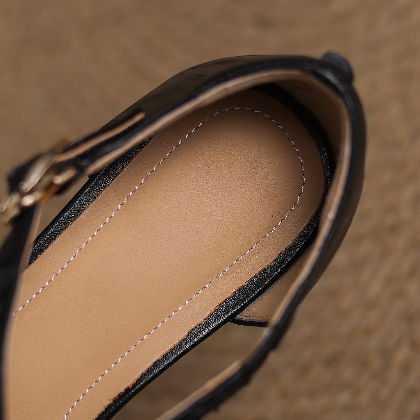 TinaCus Women's Round Toe Cross Straps Buckle Genuine Leather Handmade Low Heels Trendy Pumps Shoes