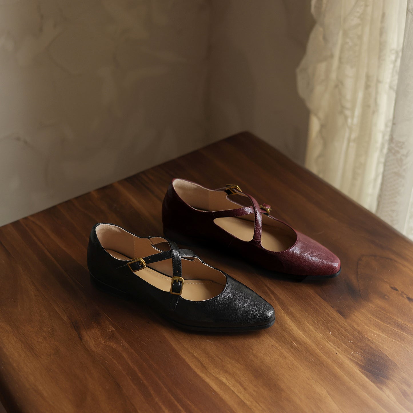 TinaCus Handmade Women's Genuine Leather Round Toe Metal Crossover Buckle Classic Mary Jane Flats