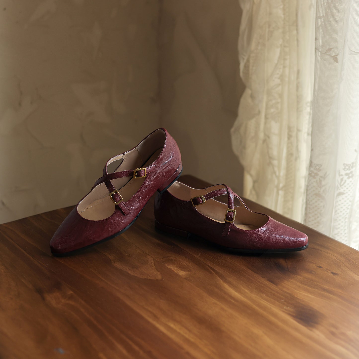 TinaCus Handmade Women's Genuine Leather Round Toe Metal Crossover Buckle Classic Mary Jane Flats