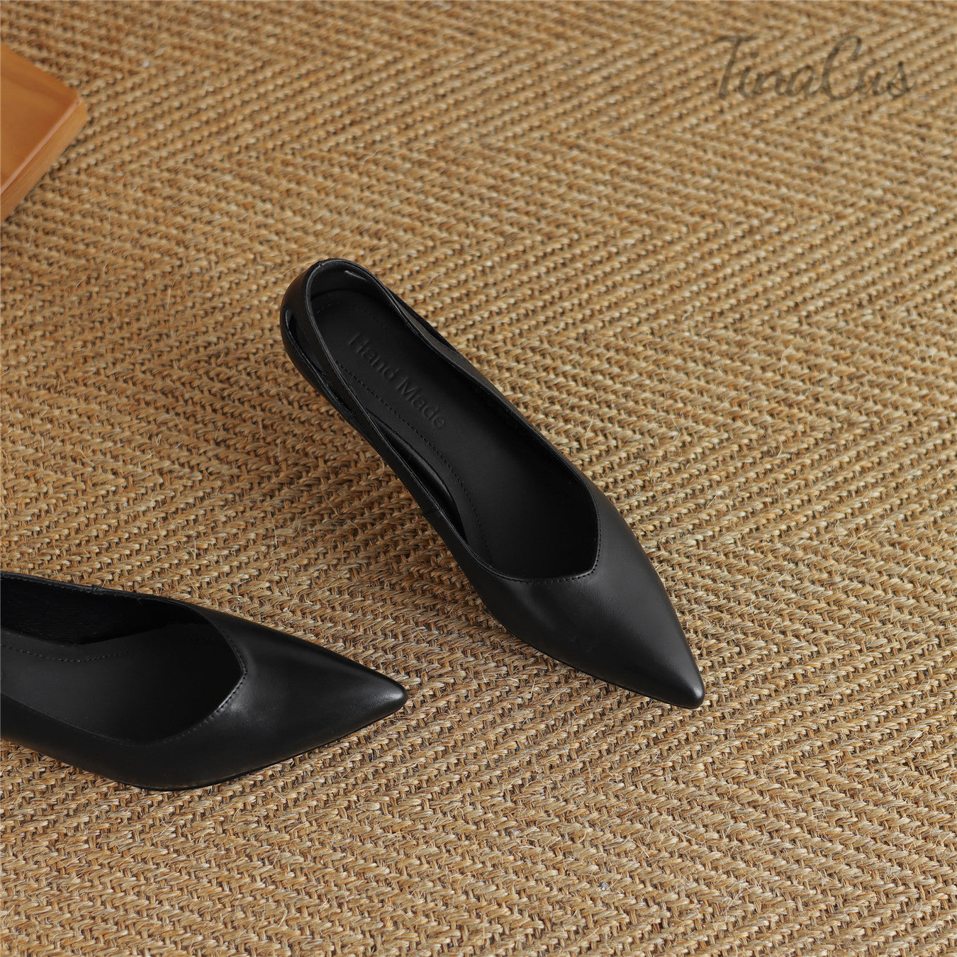 TinaCus Women's Handmade Genuine Leather Pointed Toe Kitten Heel Pumps Shoes