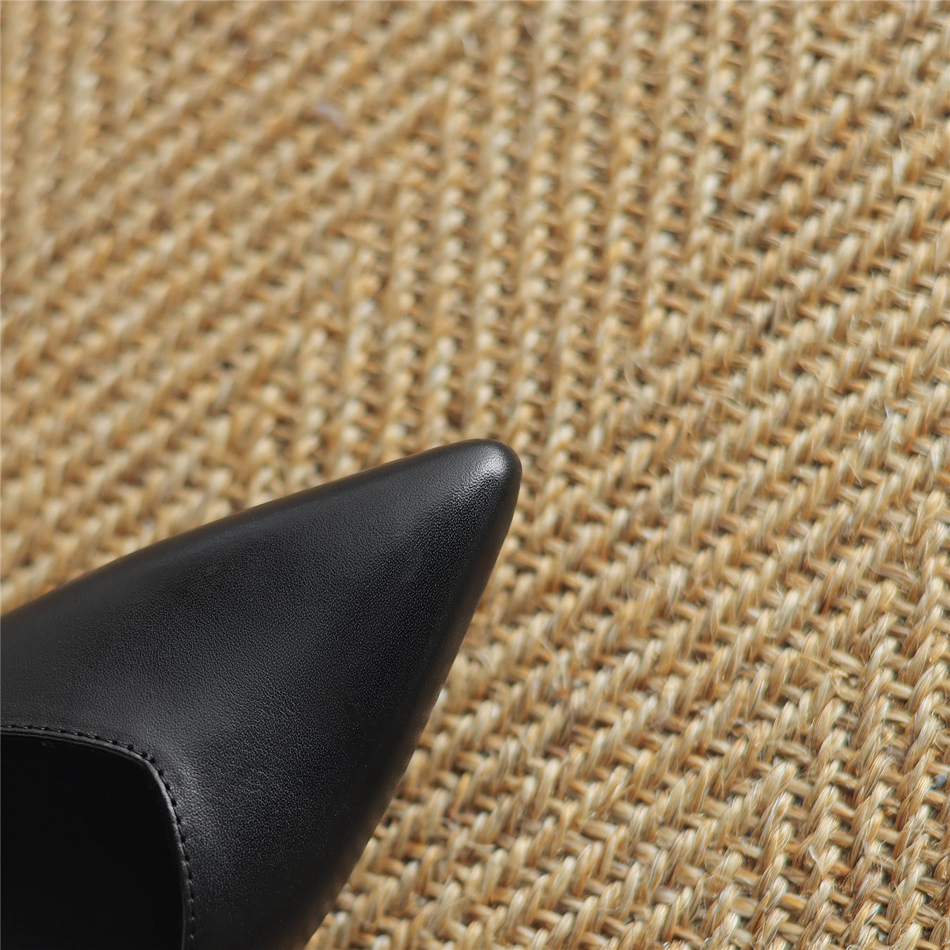 TinaCus Women's Handmade Genuine Leather Pointed Toe Kitten Heel Pumps Shoes