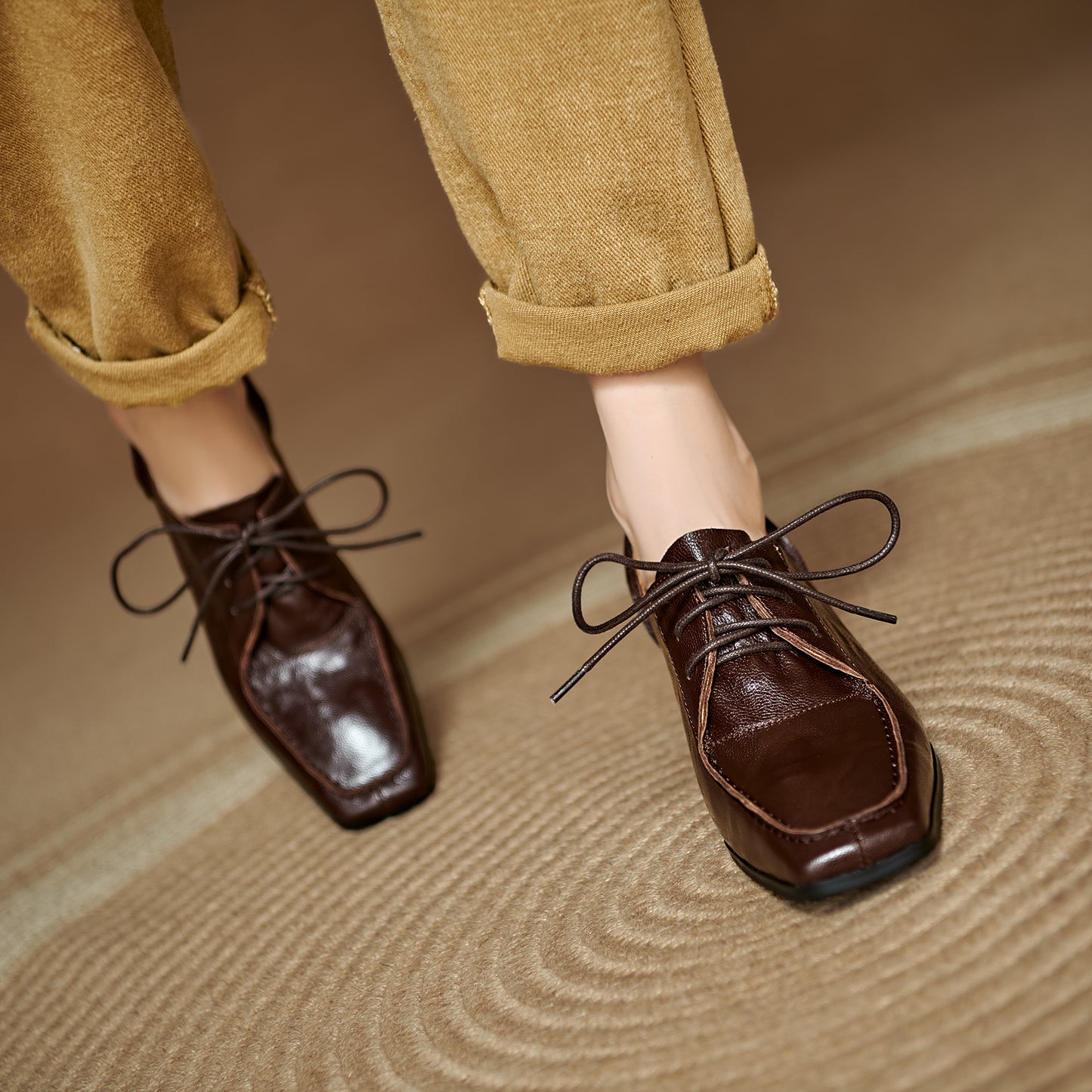 TinaCus Women's Oxoford Shoes Genuine Leather Handmade Square Toe Adjustable Lace-Up Pumps