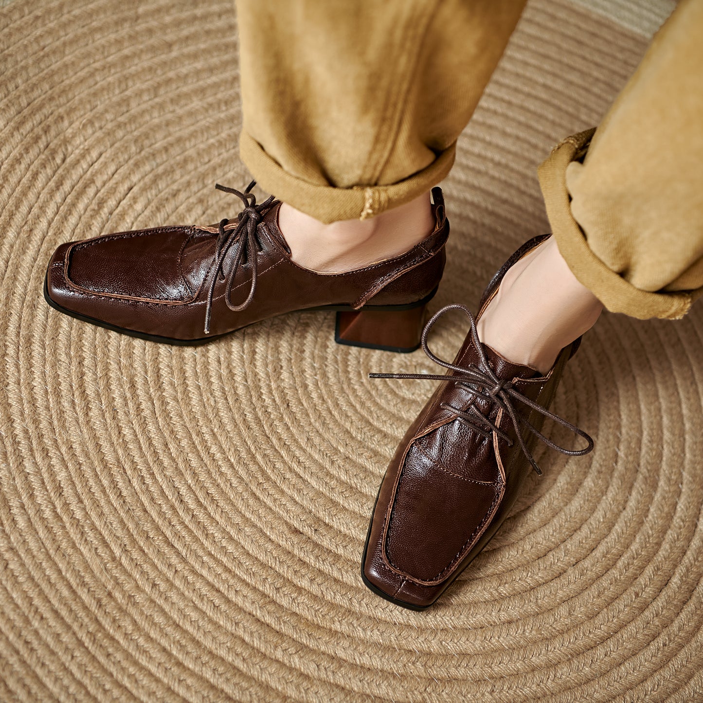 TinaCus Women's Oxoford Shoes Genuine Leather Handmade Square Toe Adjustable Lace-Up Pumps