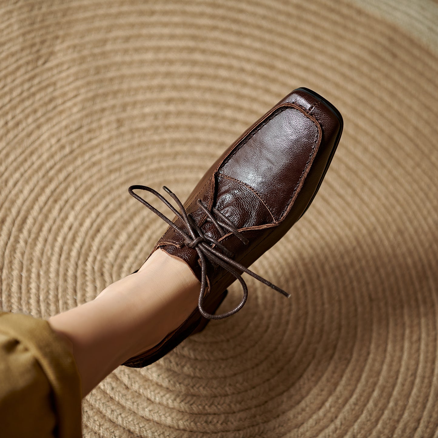 TinaCus Women's Oxoford Shoes Genuine Leather Handmade Square Toe Adjustable Lace-Up Pumps