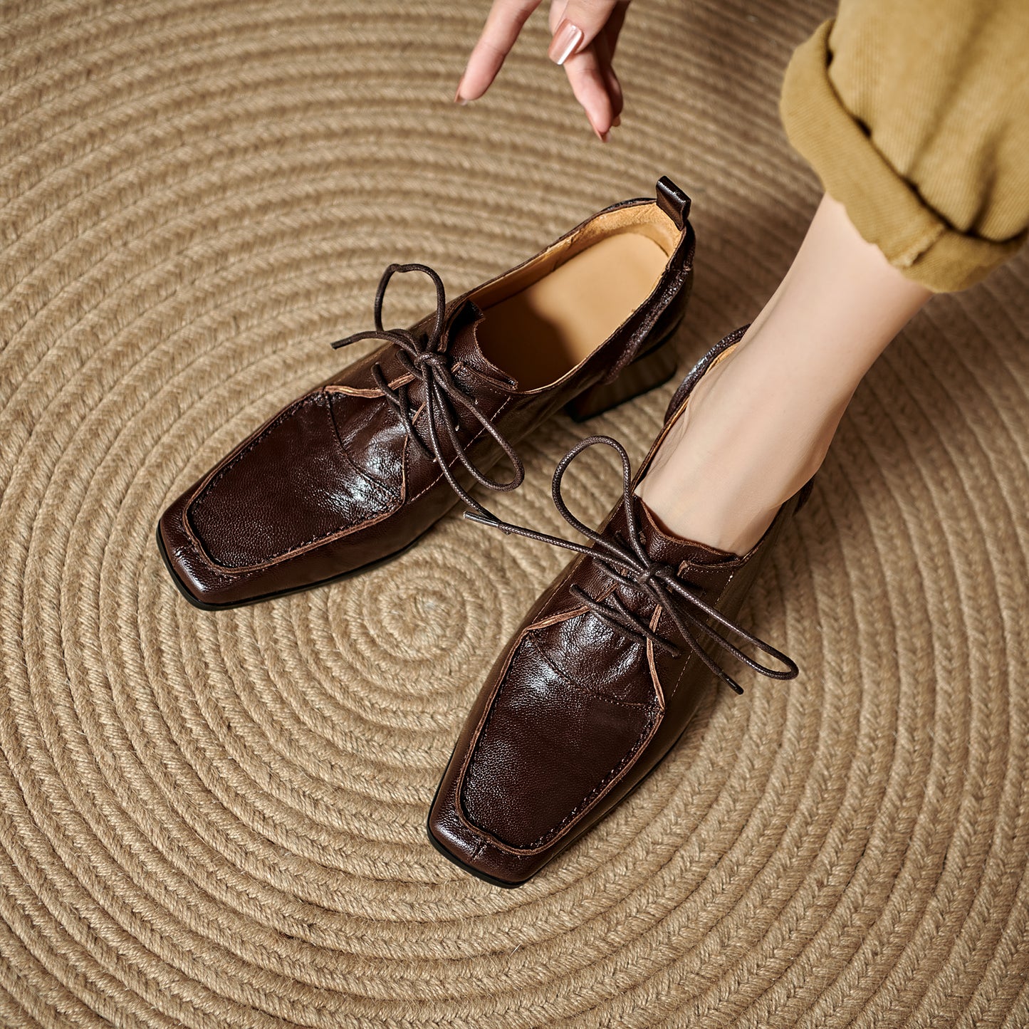 TinaCus Women's Oxoford Shoes Genuine Leather Handmade Square Toe Adjustable Lace-Up Pumps