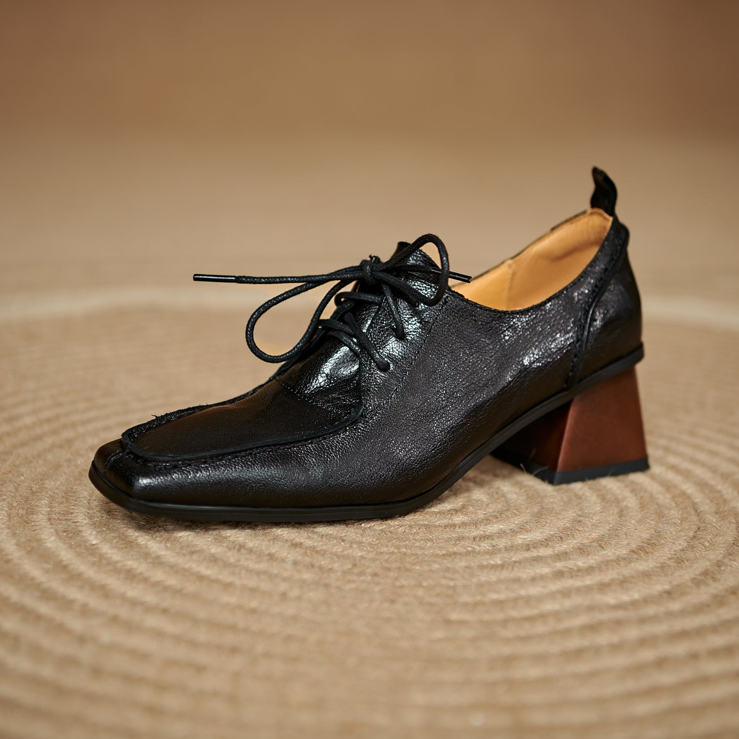 TinaCus Women's Oxoford Shoes Genuine Leather Handmade Square Toe Adjustable Lace-Up Pumps