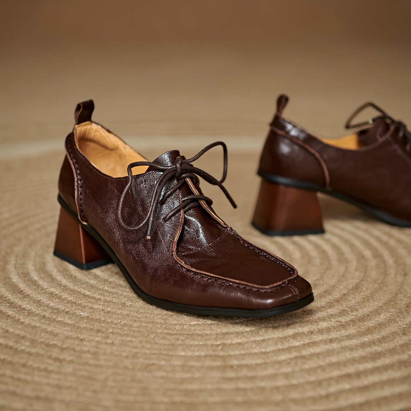 TinaCus Women's Oxoford Shoes Genuine Leather Handmade Square Toe Adjustable Lace-Up Pumps