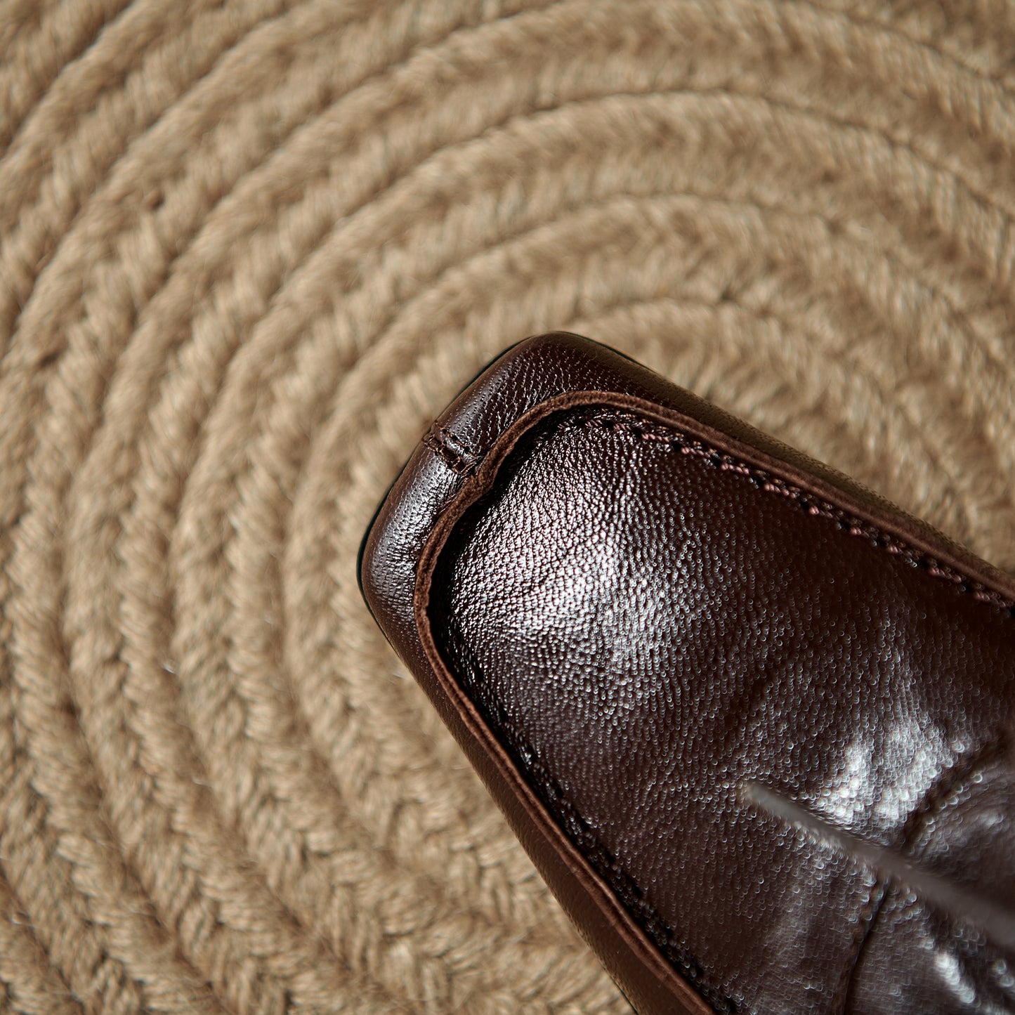 TinaCus Women's Oxoford Shoes Genuine Leather Handmade Square Toe Adjustable Lace-Up Pumps