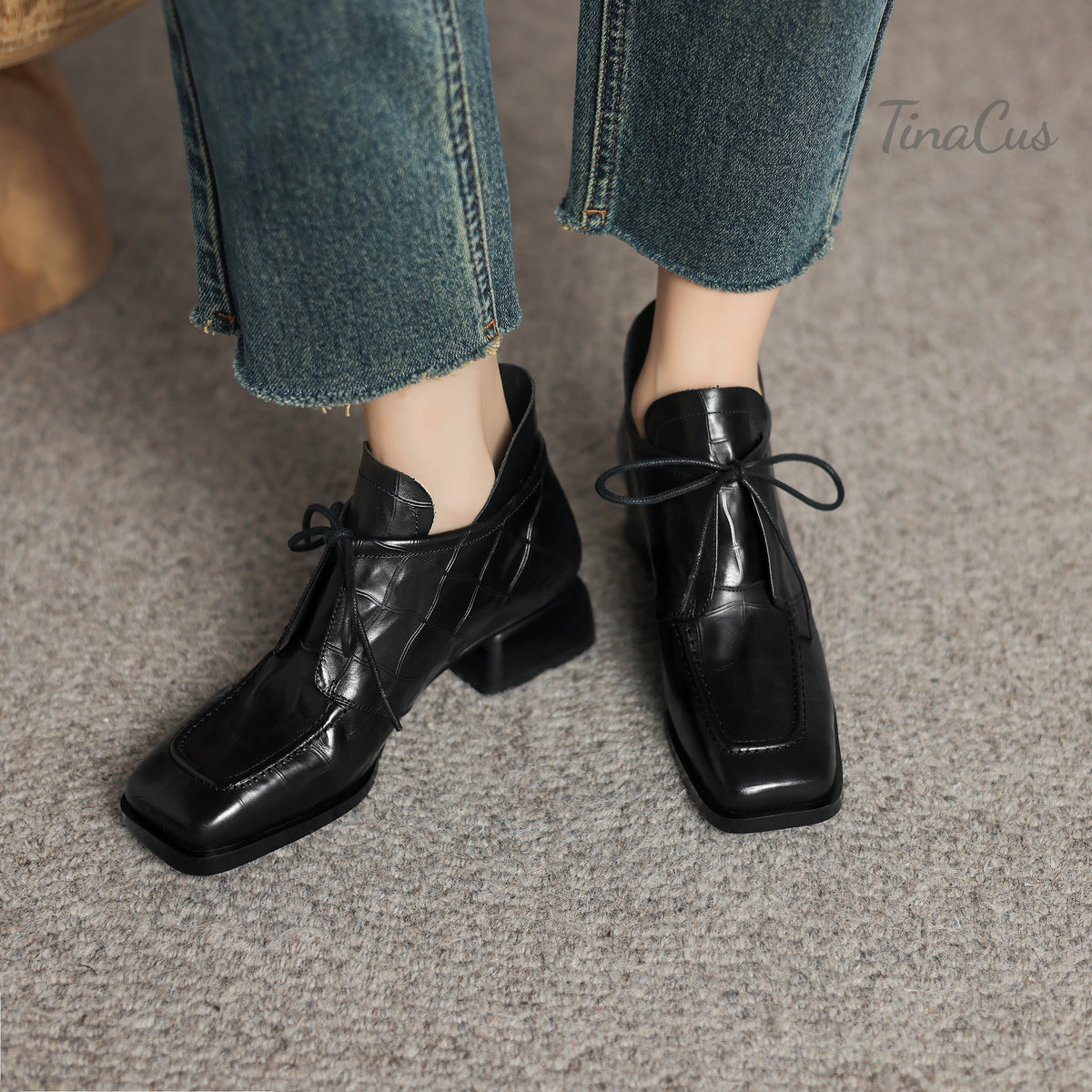 TinaCus Women's Square Toe Low Chunky Heel Lace up Casual Ankle Booties
