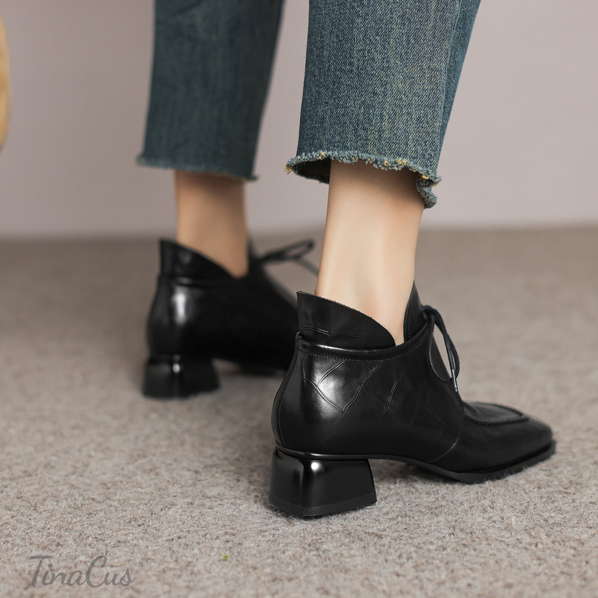 TinaCus Women's Square Toe Low Chunky Heel Lace up Casual Ankle Booties