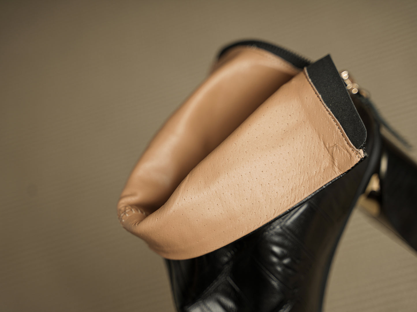 TinaCus Women's Square Toe Embossed Genuine Leather Handmade Chunky Heels Zip up Ankle Boots