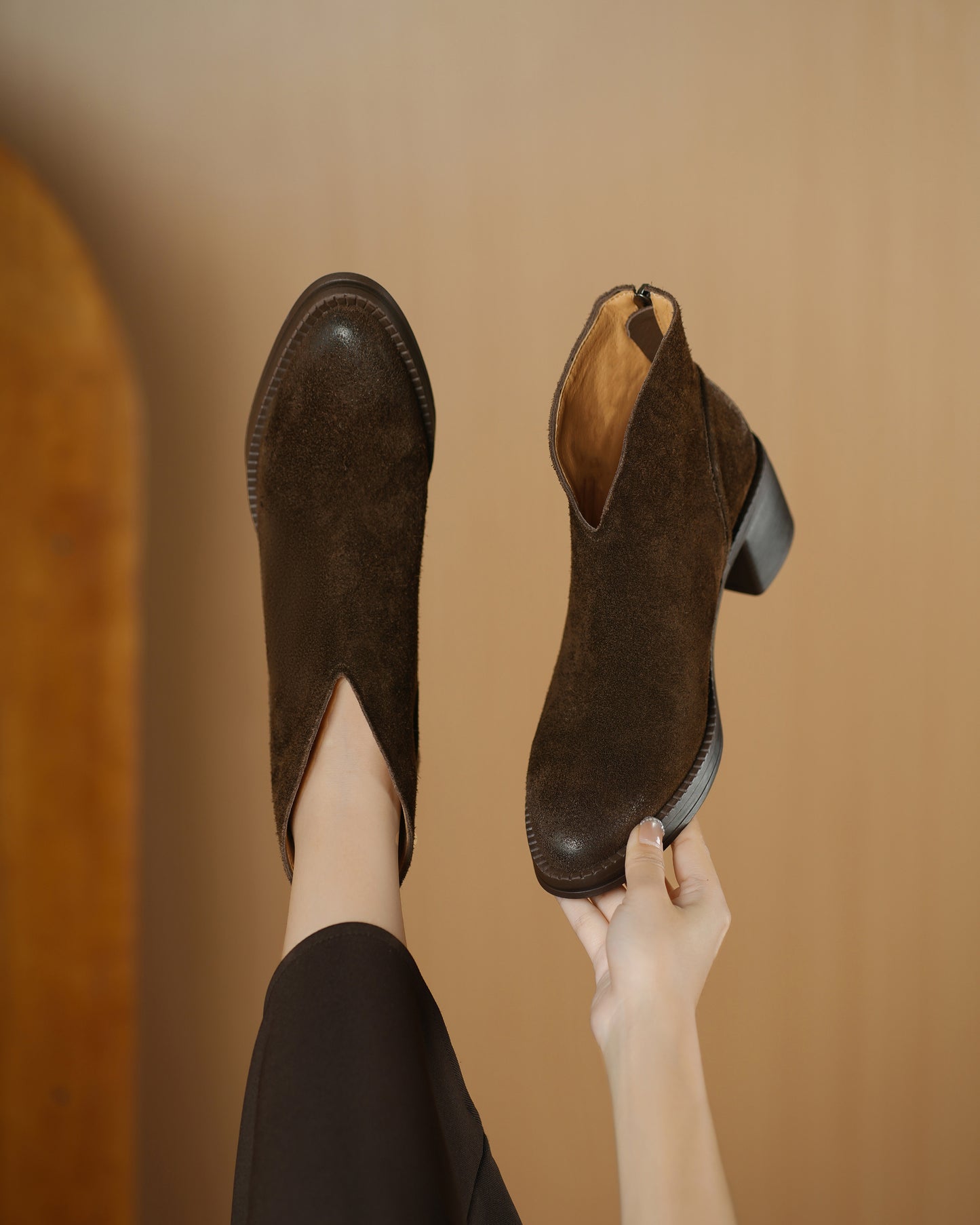 TinaCus Women's Suede/Genuine Leather Handmade V-cut Round Toe Stacked Heel Back Zip Up Ankle Booties