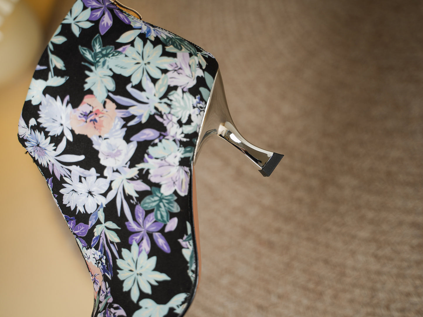 TinaCus Damen-Stiefeletten mit Glitzerschnalle, echtes Leder, handgefertigt, Reißverschluss hinten, Stickerei, Blumen