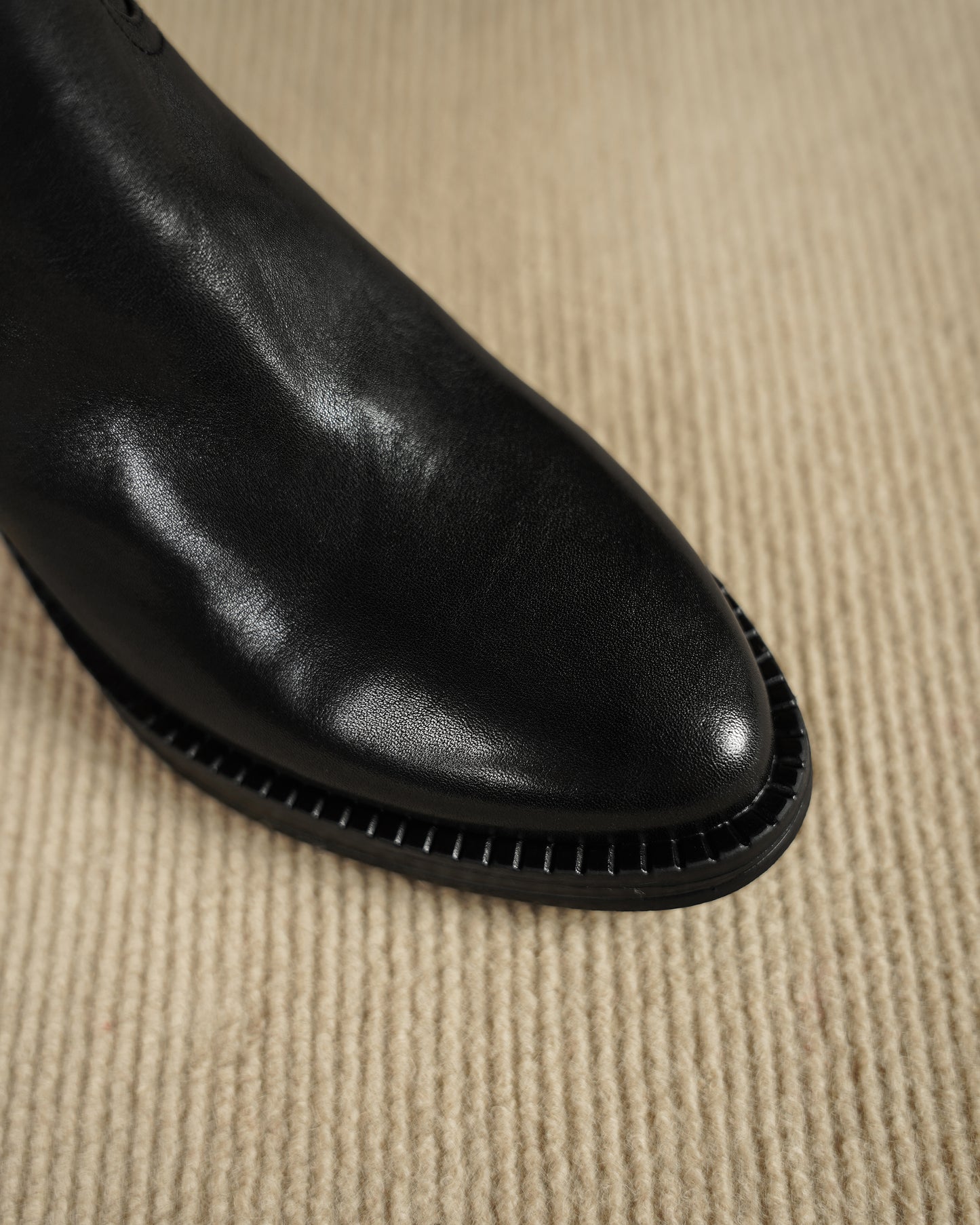 TinaCus Women's Suede/Genuine Leather Handmade Round Toe Stacked Heel Side Zip Casual Chelsea Booties