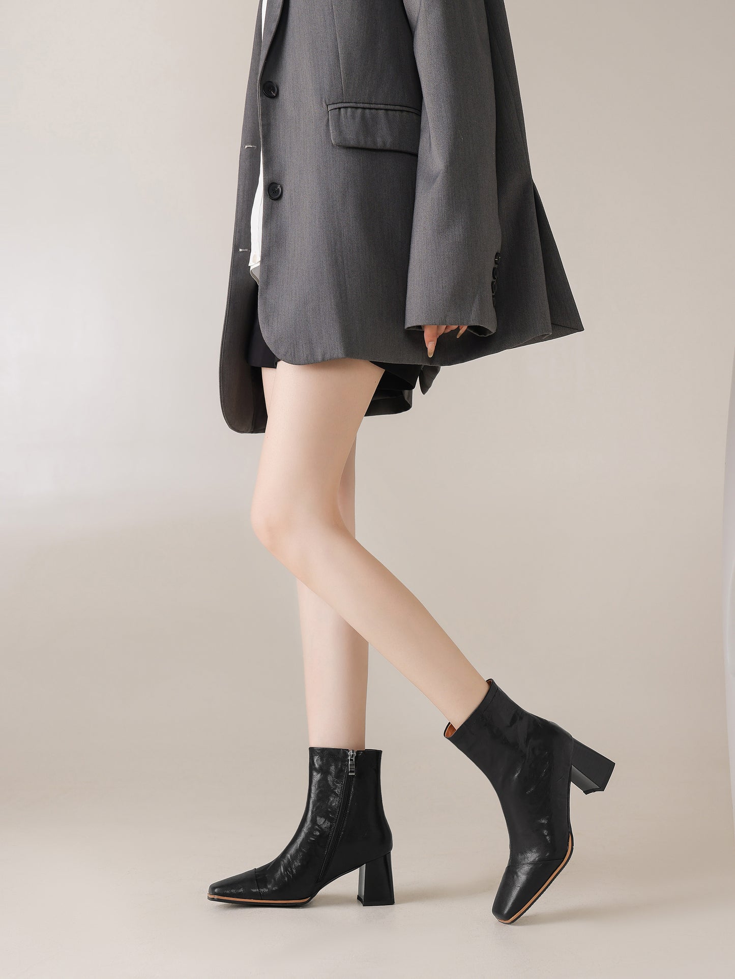 TinaCus Women's Genuine Leather Handmade Side Zipper Square Toe Stacked Low Heel Ankle Booties