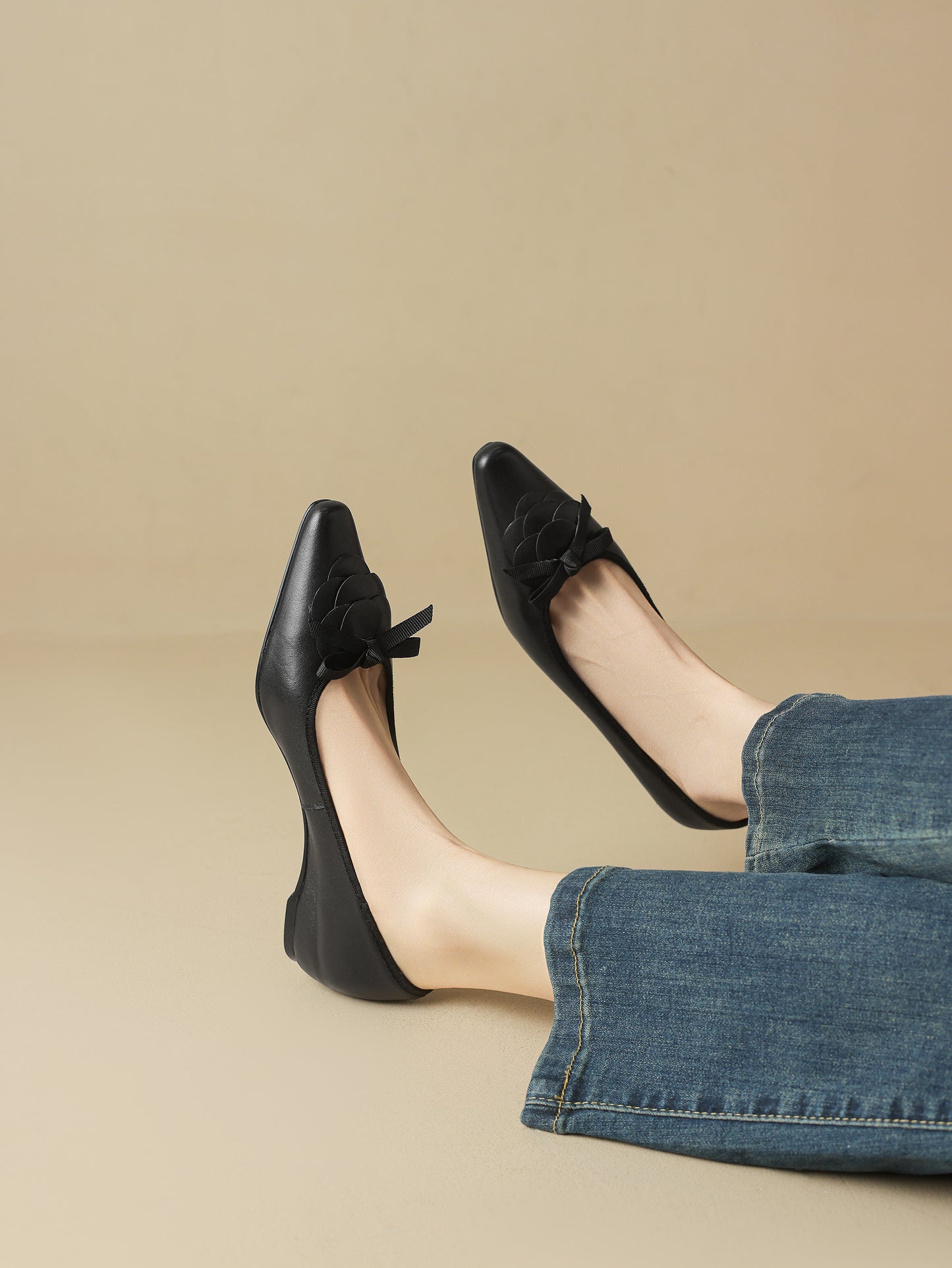 TinaCus Handmade Women's Genuine Leather Pointed Toe Petal Bowtie Ballet Flat Shoes