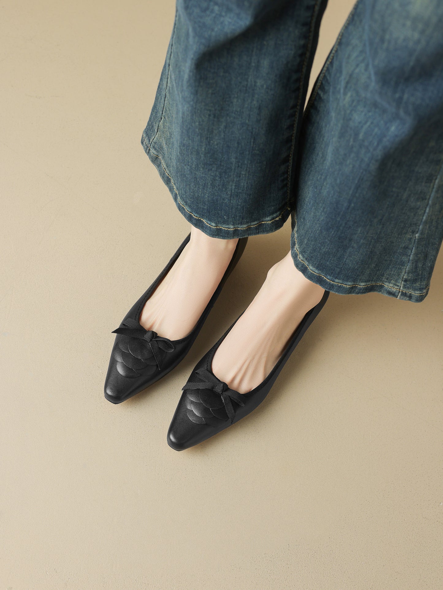 TinaCus Handmade Women's Genuine Leather Pointed Toe Petal Bowtie Ballet Flat Shoes