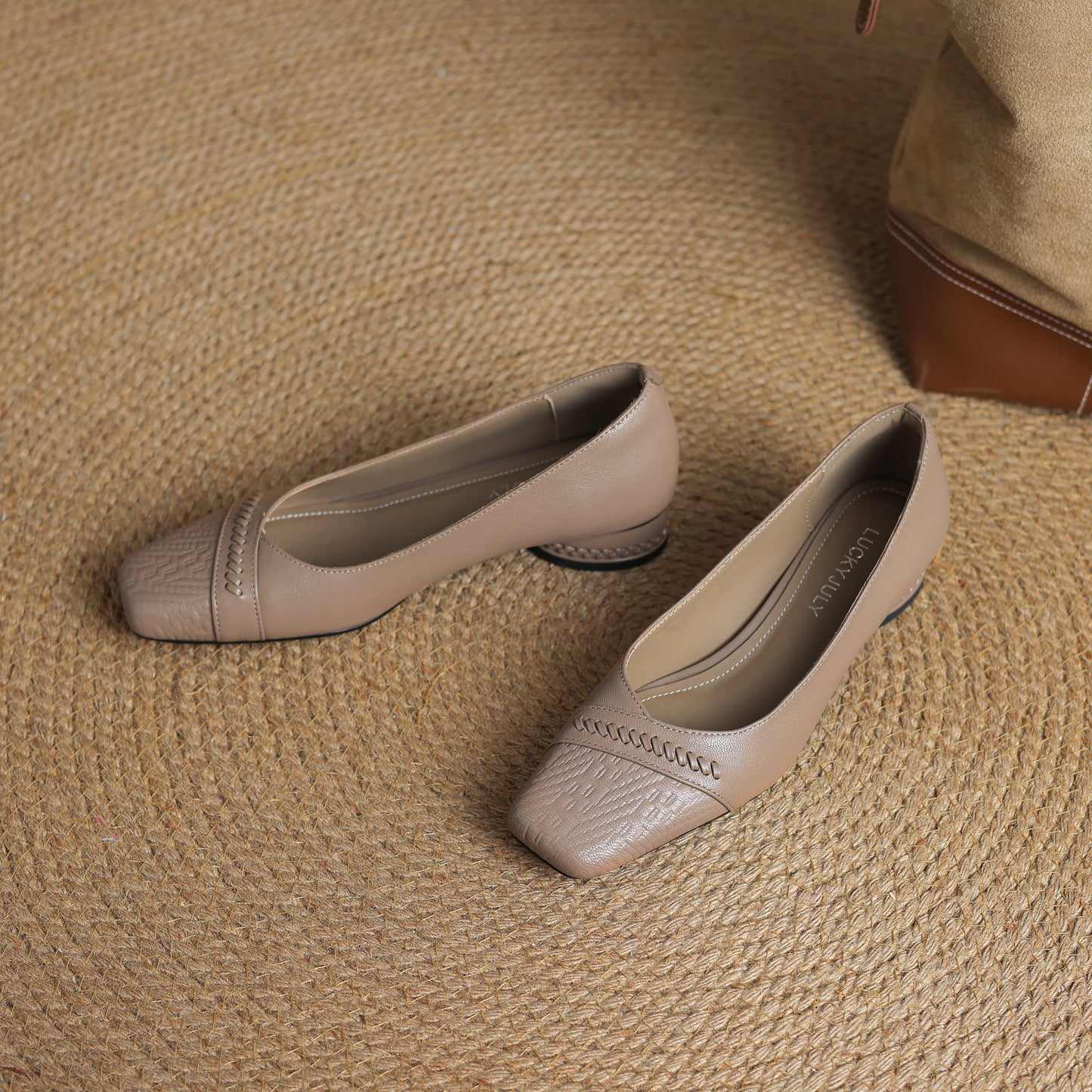 TinaCus Handmade Women's Genuine Leather Square Toe Stitching Chunky Heel Ballet Pump Shoes