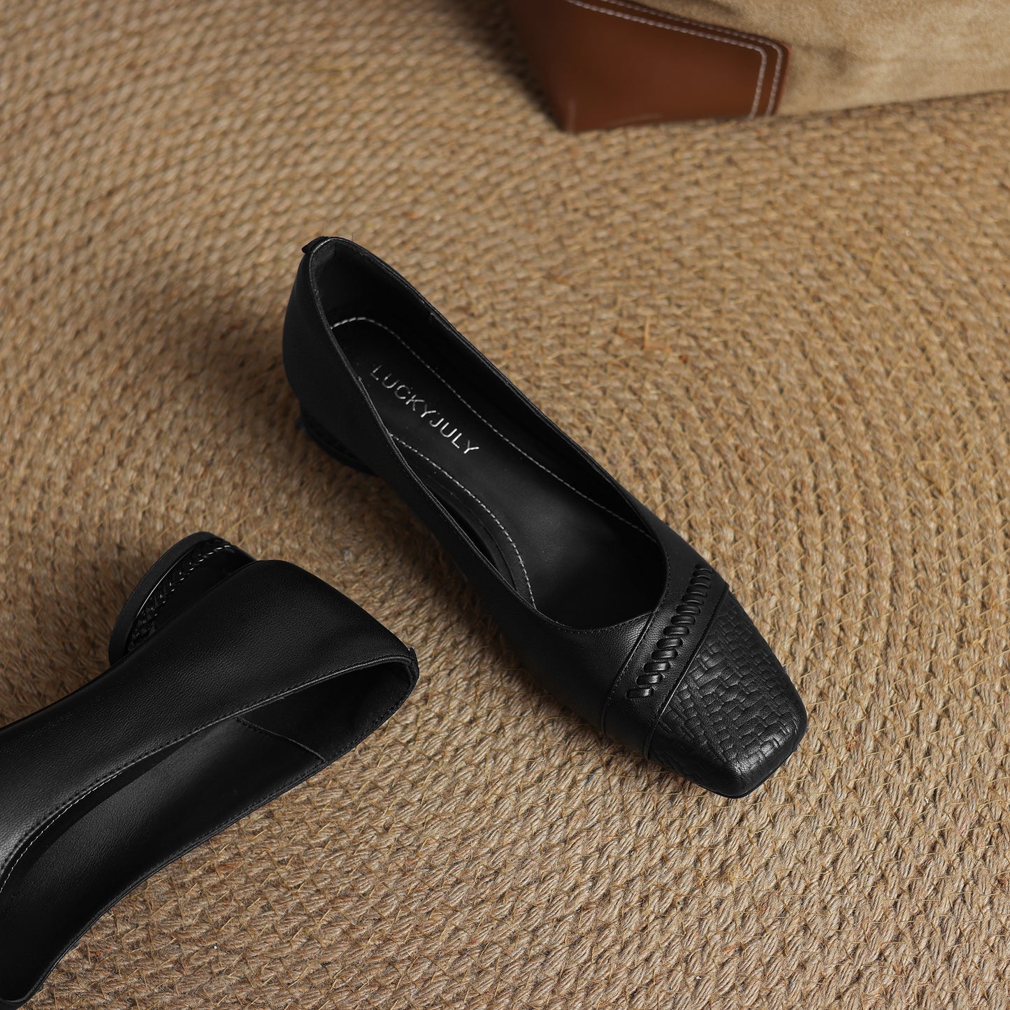 TinaCus Handmade Women's Genuine Leather Square Toe Stitching Chunky Heel Ballet Pump Shoes