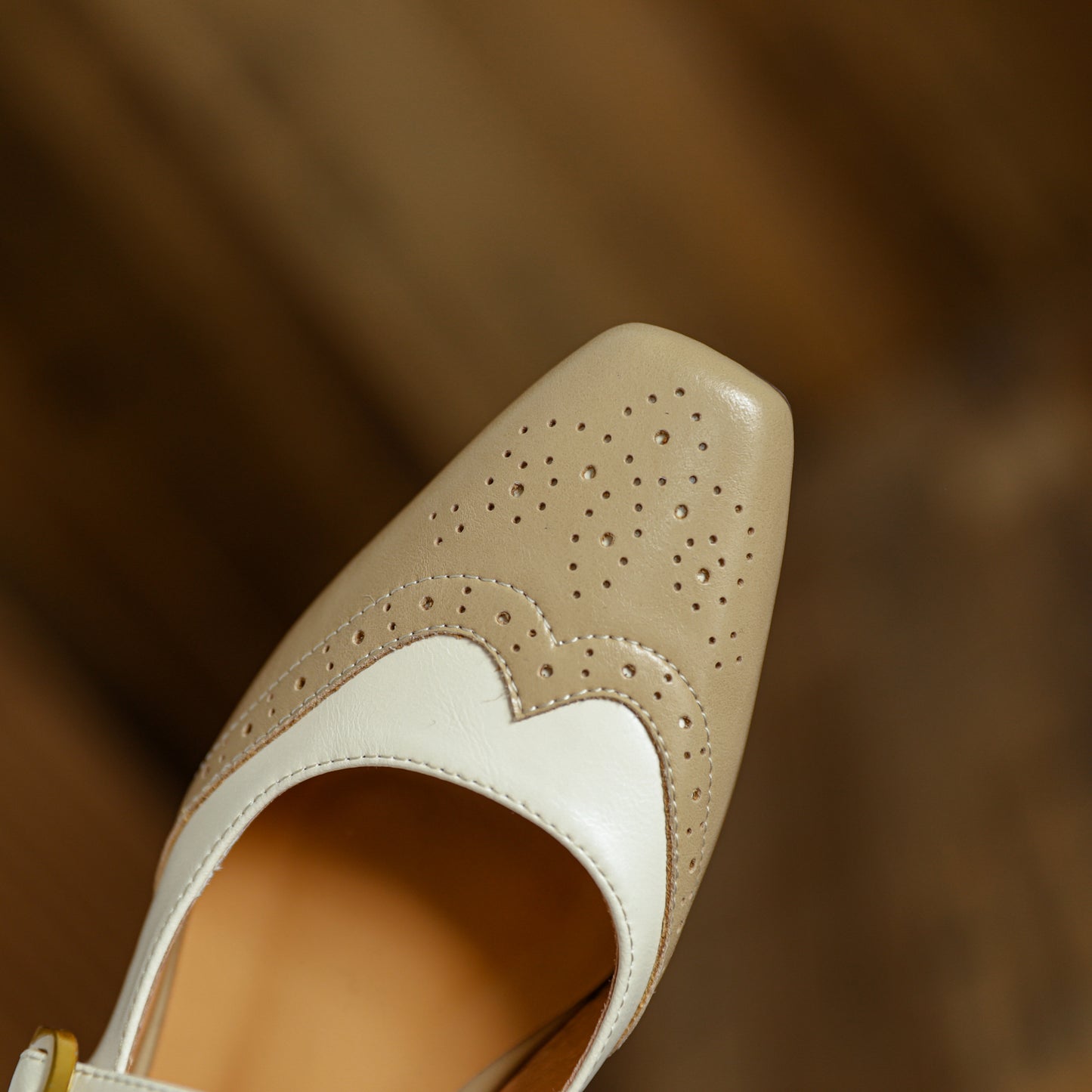 TinaCus Women's Genuine Leather Handmade Buckle Square Toe Chunky Heel Flats Mary Jane Shoes