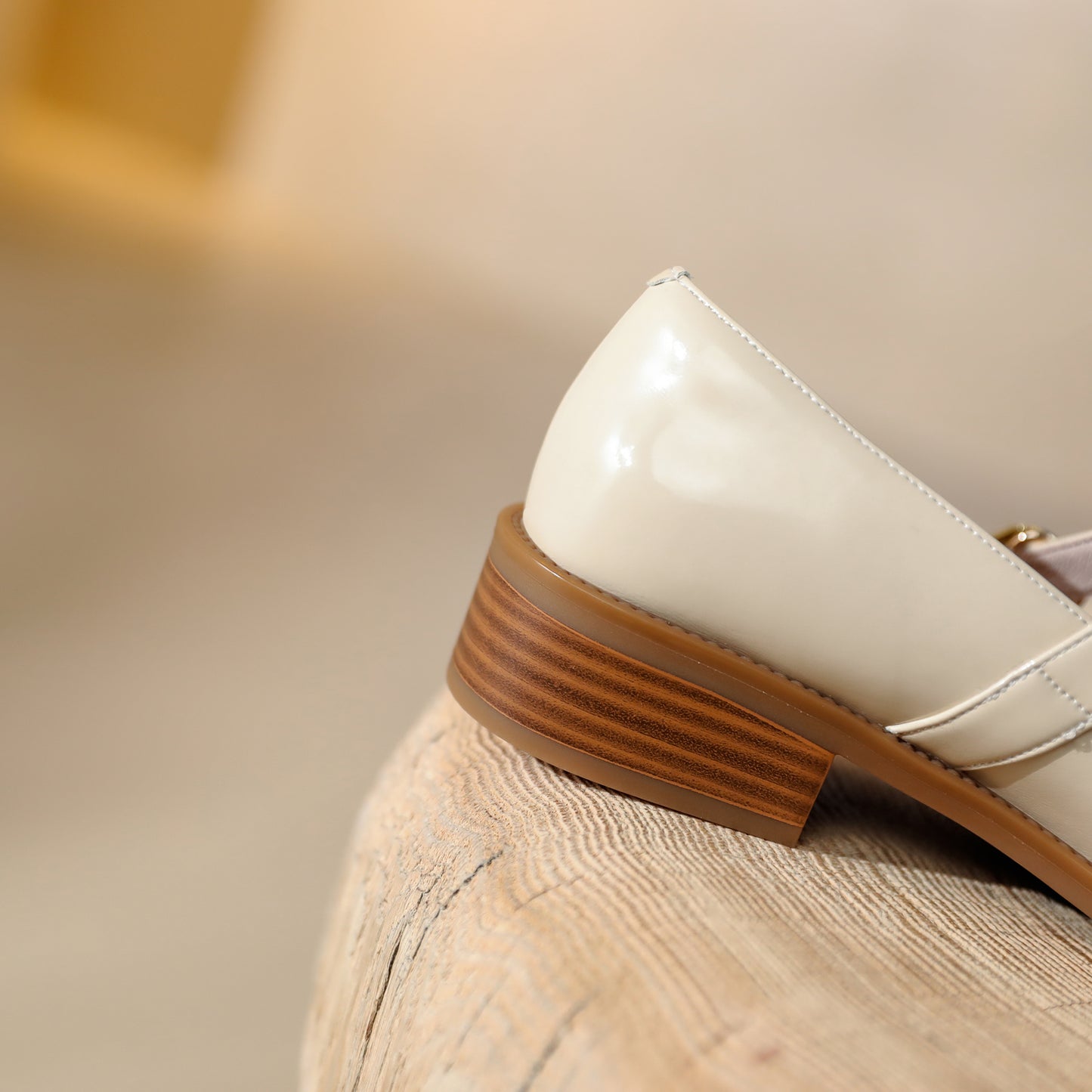 TinaCus Women's Round Toe Genuine Leather Handmade Buckle Low Chunky Heels Retro Shoes