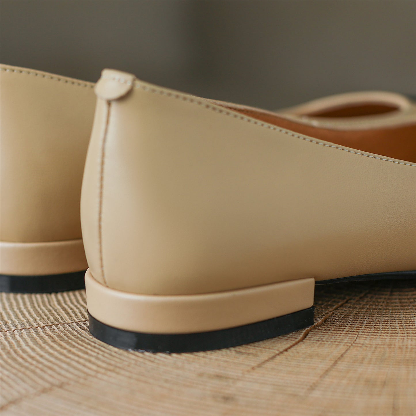 TinaCus Women's Cap Toe Handmade Genuine Leather Comfort Slip On Flat Shoes