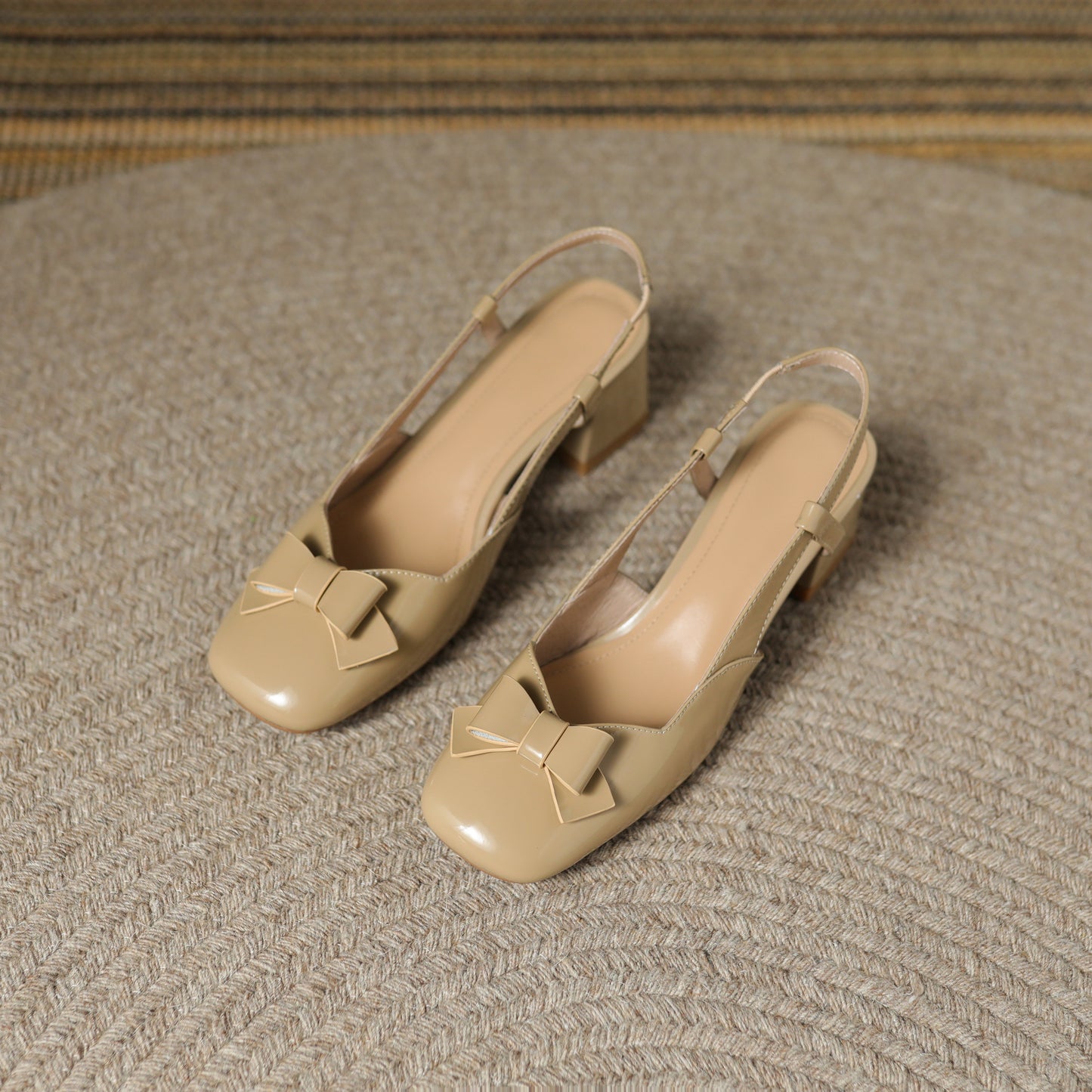 TinaCus Women's Glossy Patent Leather Handmade Block Heel Cute Bowtie Classic Slingback Pumps