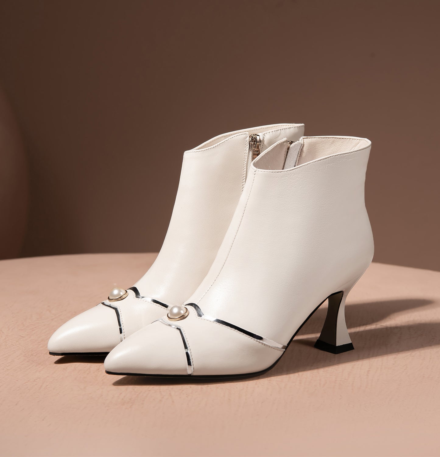 TinaCus Handmade Women's Genuine Leather Side Zip Up Spool Heel Pointed Toe Elegant Ankle Boots