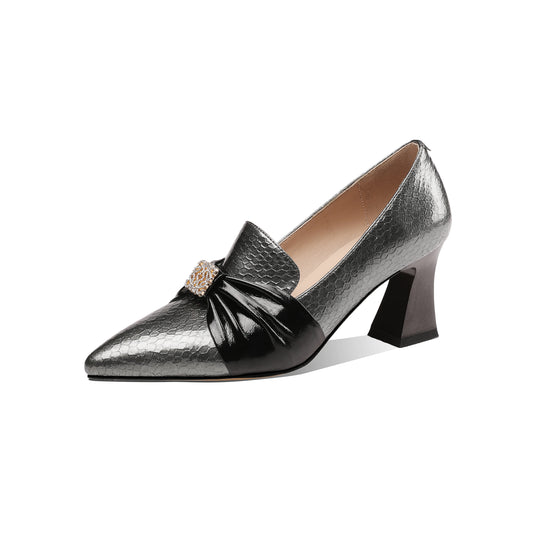 TinaCus Damen-Pumps aus echtem Leder, handgefertigt, spitze Zehenpartie, eleganter Spool-Absatz, Strass-Muster
