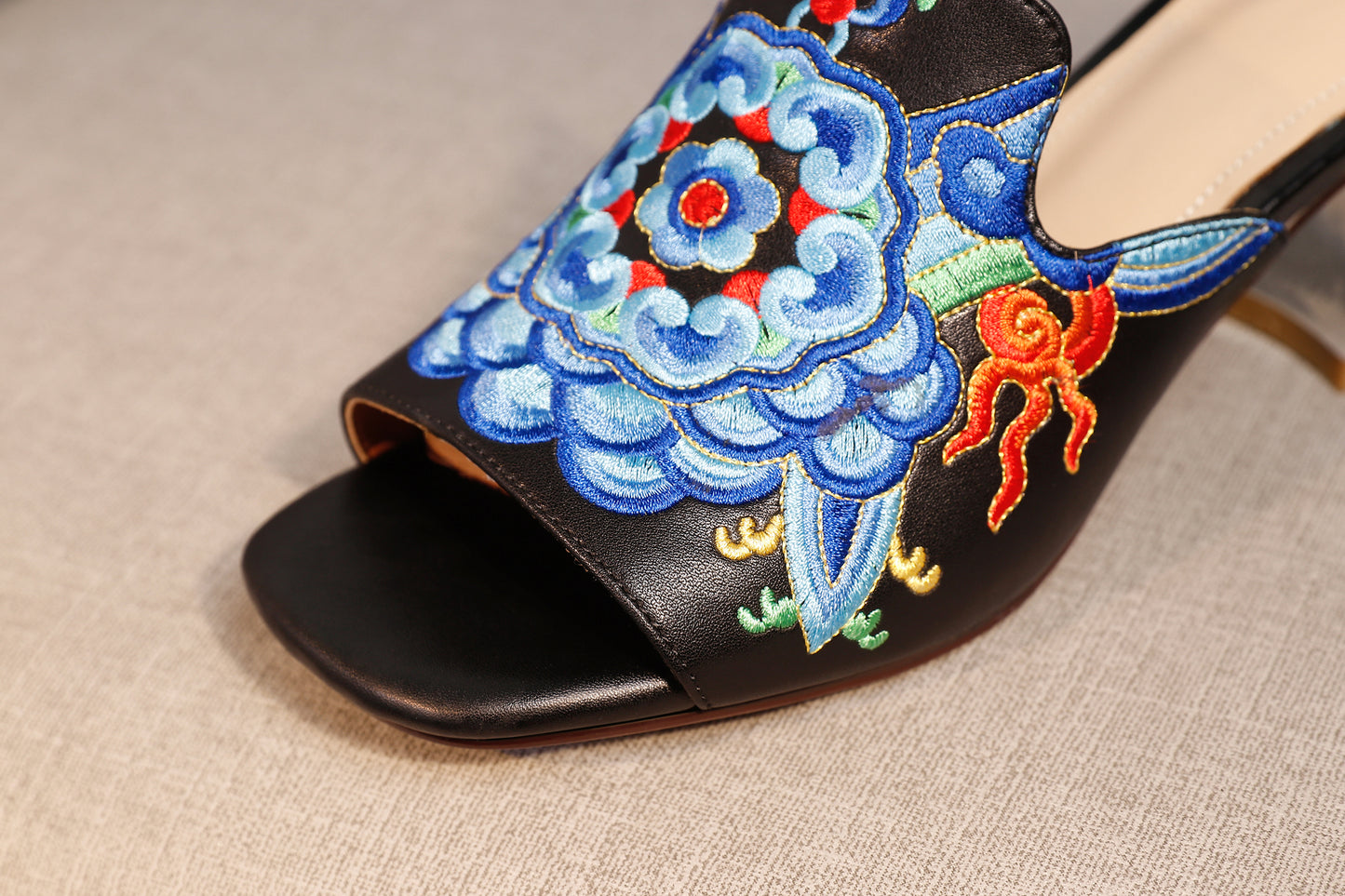 TinaCus Women's Handmade Embroidered Genuine Leather Rhinestone Heel Open Toe Mule Pumps